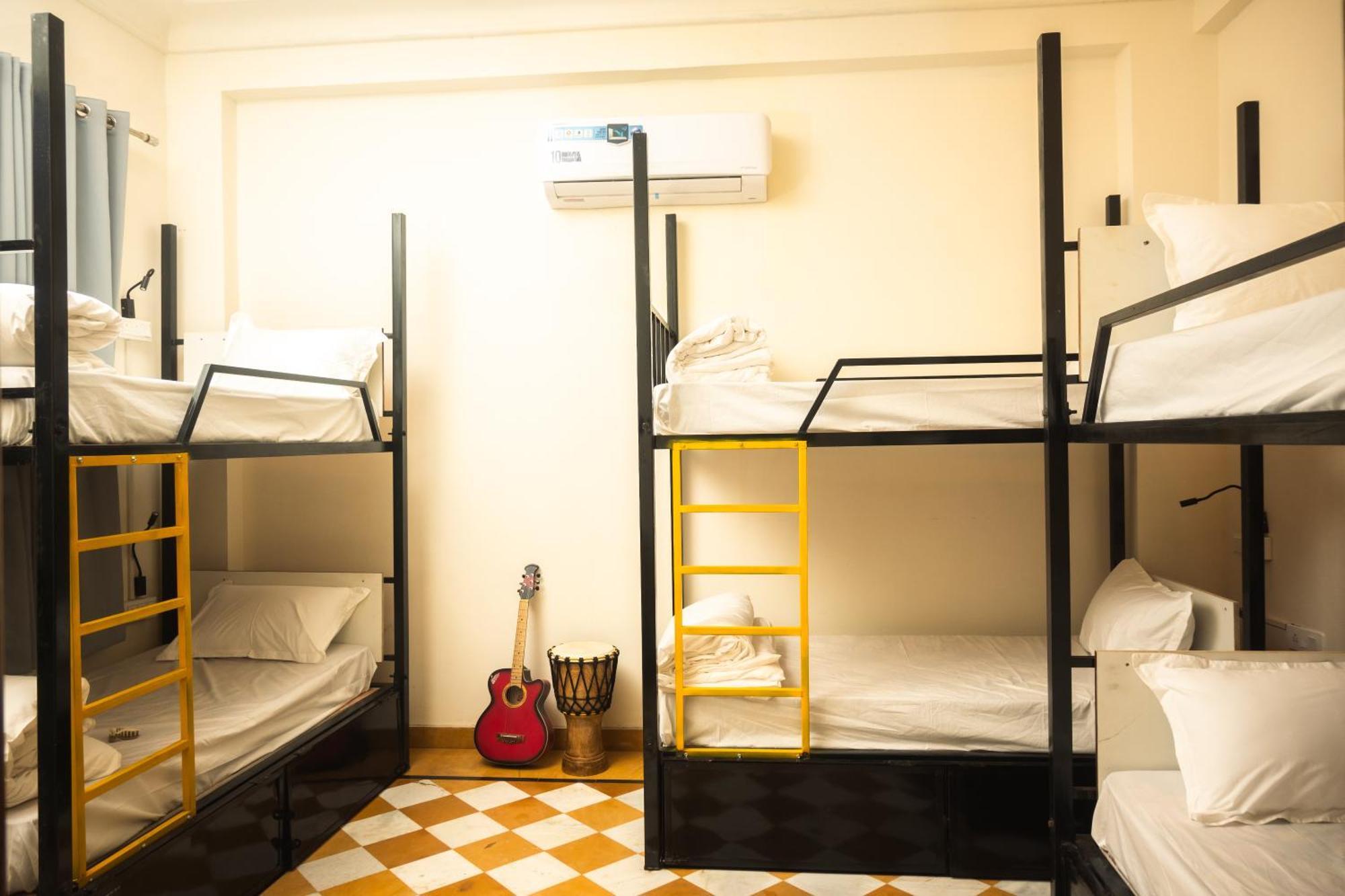 Banana Hostel Puškar Exteriér fotografie